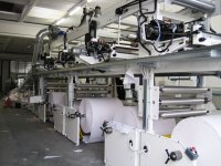 Macchina special, fornita nuova, per la produzione di cuscinetti in carta per scatole di cioccolatini