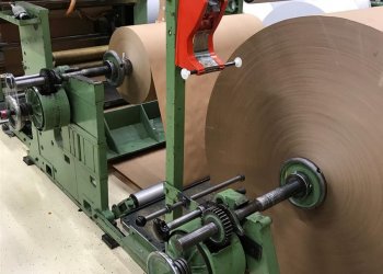 WINDMÖLLER & HÖLSCHER TRIUMPH III A SOS square bottom bag making machine