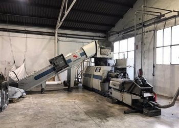 STARLINGER RECOSTAR BASIC 65 Maquina para reciclado plastico