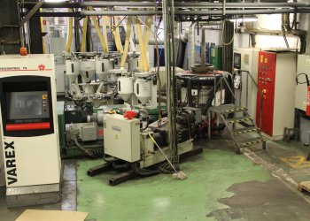 3 capas WINDMÖLLER & HÖLSCHER  Linea de extrusion